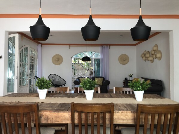 تناول الطعام