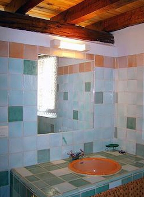 Douche, sĂšche-cheveux