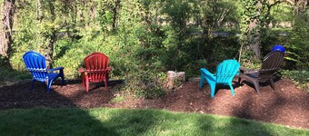 Brand new Smokies Cottage within walking distance of Downtown Waynesville