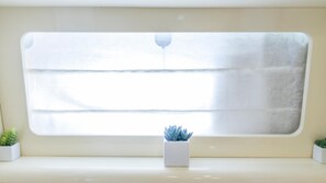 Shower, rainfall showerhead, hair dryer, bathrobes - Riti Yacht (Kalkara)