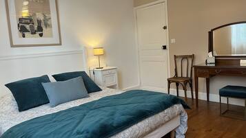 Superior Double Room (Shabby) | Premium bedding, individually decorated, individually furnished