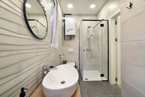 Studio | Bathroom - Fishnjak apartments (Zagreb)