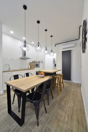 Apartment | In-room dining - Fishnjak apartments (Zagreb)