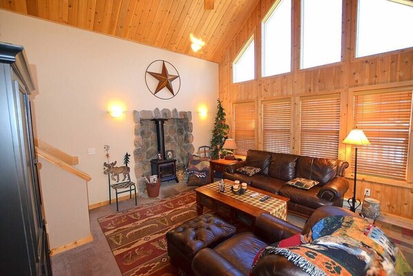 Smart TV, DVD player, books