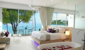 8 bedrooms, free wired Internet