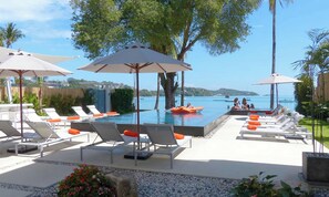 Outdoor pool - Baan Amandeha (Wichit)