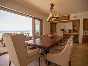 Luxury Villa (4 Bedrooms) | Private kitchen | Microwave, dishwasher, coffee/tea maker, electric kettle