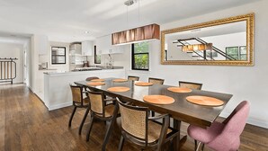 Unclassified image, 4 of 26, button - Villa Nostro Palazzo (East Hampton)