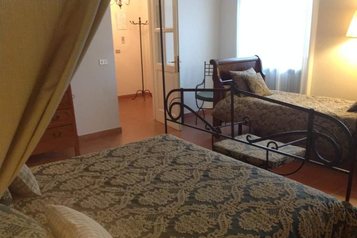 Triple Room, Multiple Beds (Verde) | Free WiFi, bed sheets