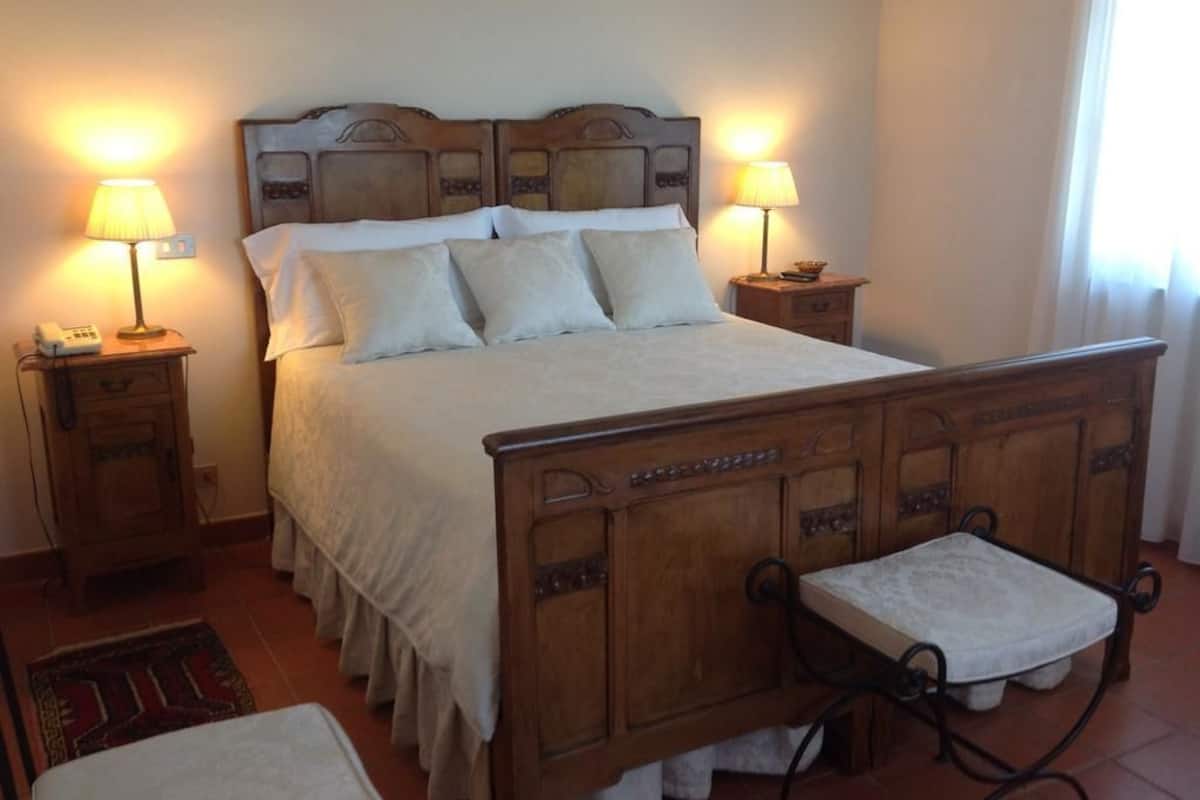 Double Room, Vineyard View (Bianca) | Free WiFi, bed sheets