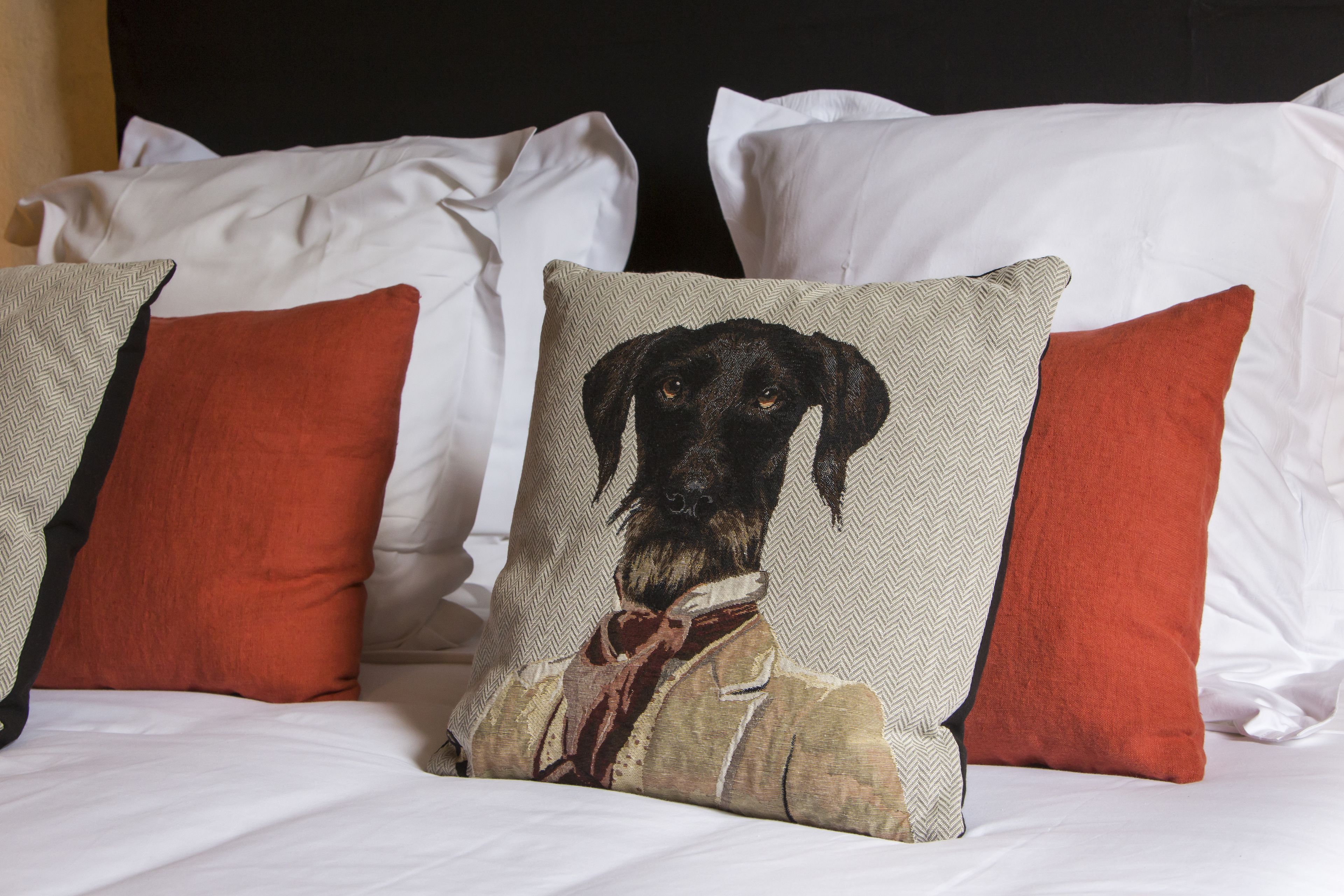 double room (plaisance) | in-room safe, individually decorated, individually furnished