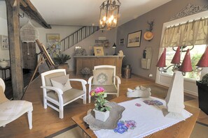 Coin salon dans le hall