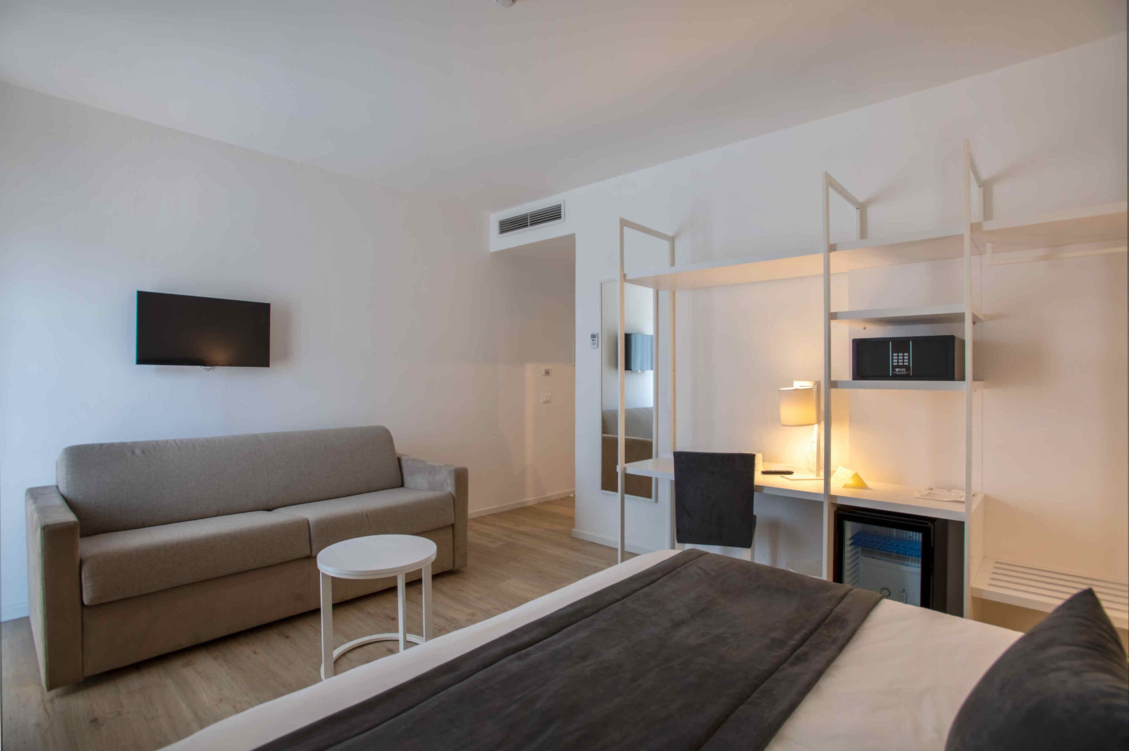 comfort double or twin room | premium bedding, down duvets, in-room safe, desk