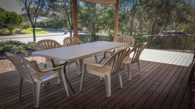 Greenly Sunset is a great budget holiday shack