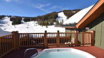 Condo (ME207) | Kolam renang