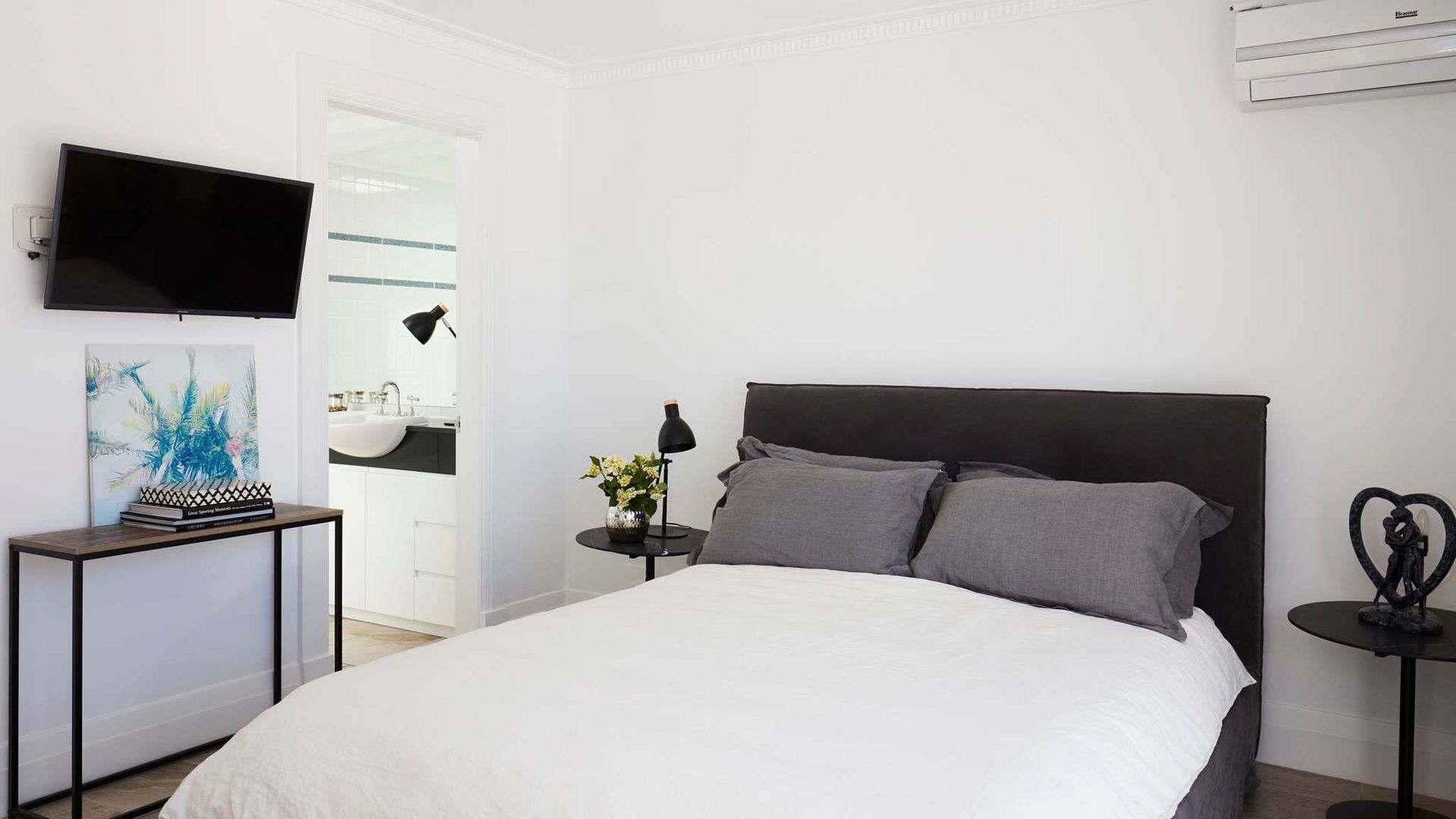 Bondi Chic by Contemporary Hotels — image 23
