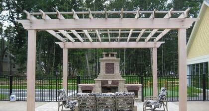 Cute Year Round Duplex Unit With Bonus Private Living Room - Comes With Golf Cart!