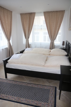 Sistema de insonorización, tabla de planchar con plancha y wifi gratis