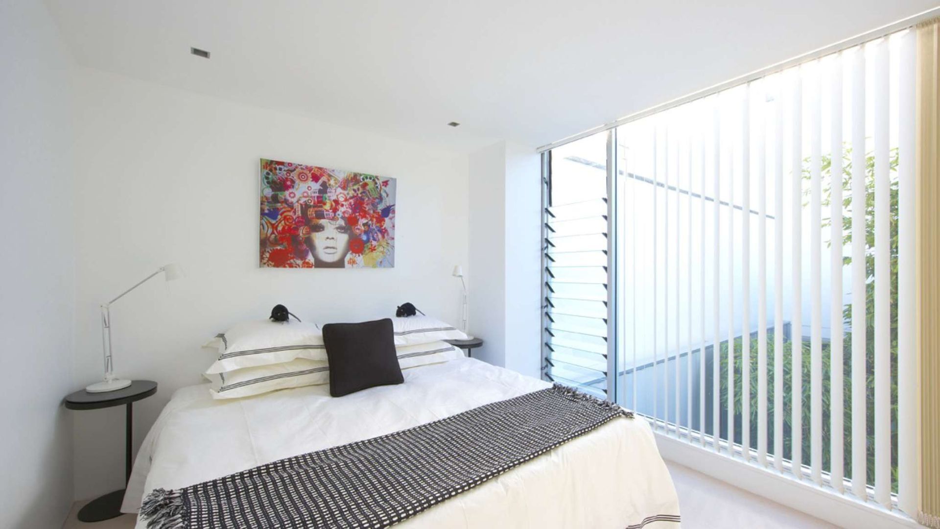 Apartment Two by Contemporary Hotels — image 12