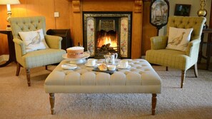 Fireplace - Scourie Hotel (Scourie)