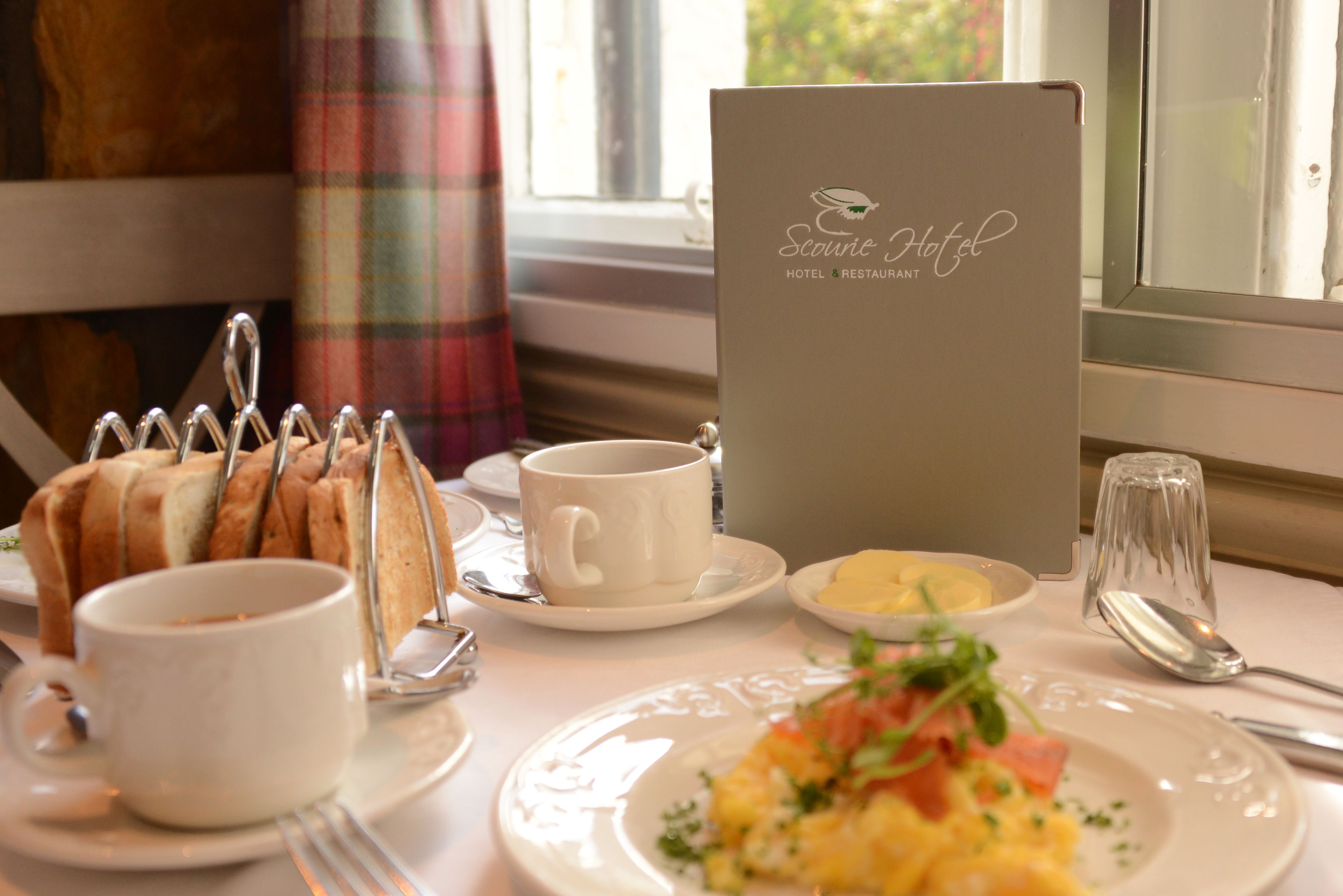 free daily full breakfast