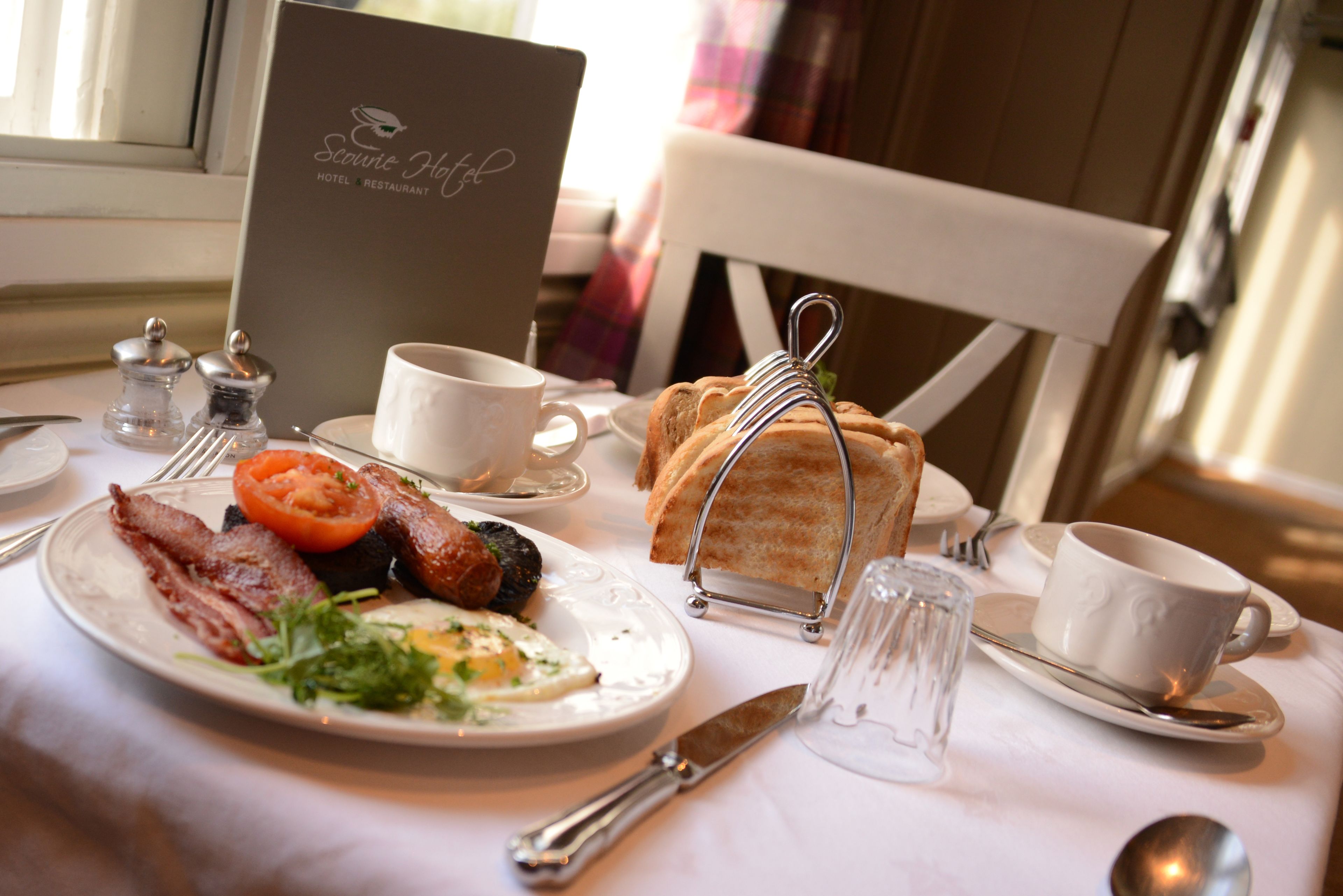 free daily full breakfast