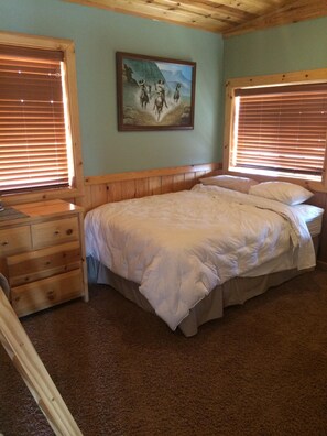 3 bedrooms, bed sheets