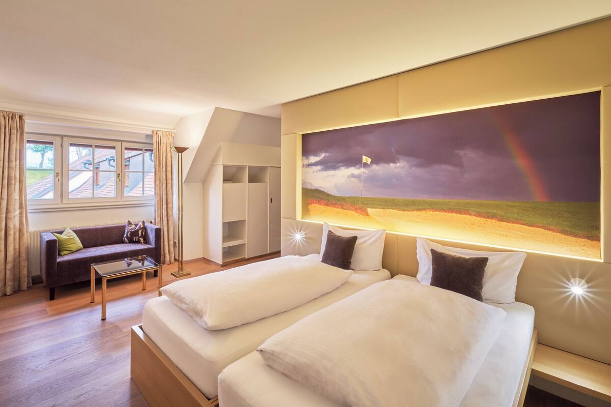 Standard-dobbeltværelse | 1 soveværelse, pengeskab på værelset, skrivebord, mørklægningsgardiner