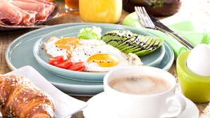 Breakfast meal - Hotel Garni Schönblick (Lindenberg im Allgaeu)