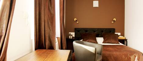 1 bedroom, blackout curtains, soundproofing, free WiFi