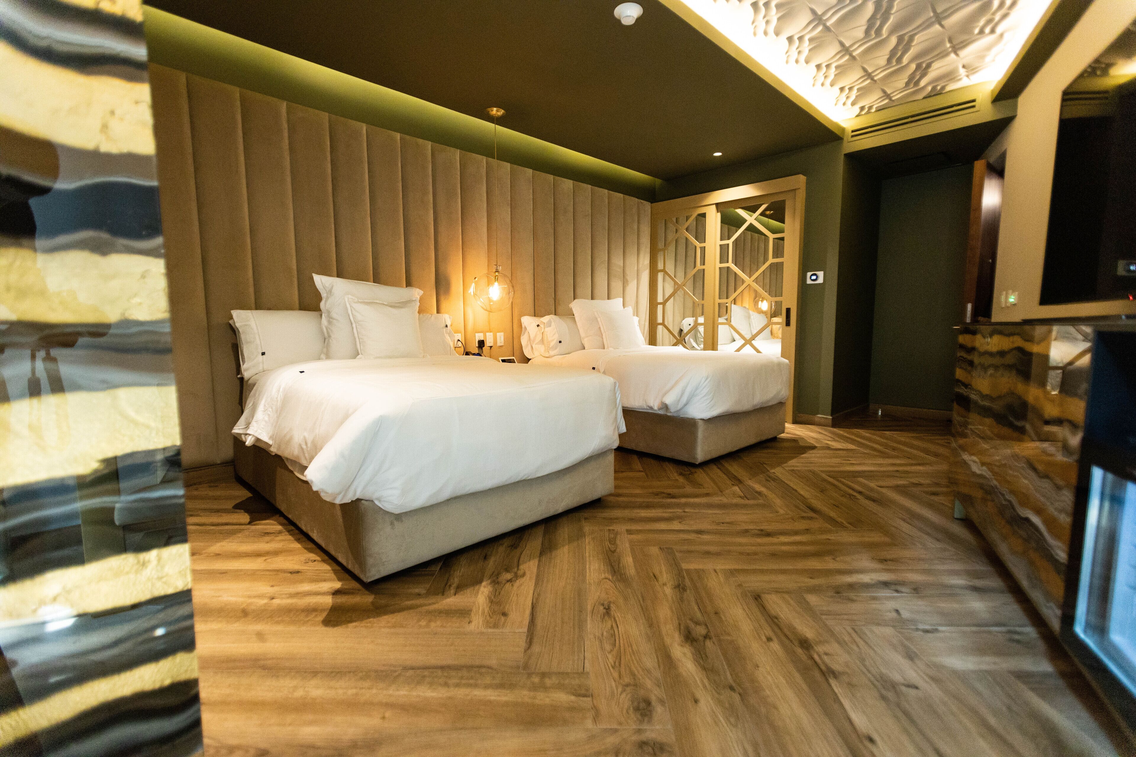 Photo - L Hotel Perla Boutique