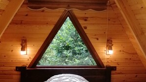 デラックス シャレー | 防音設備、アイロン / アイロン台、WiFi (無料)、ベッドシーツ