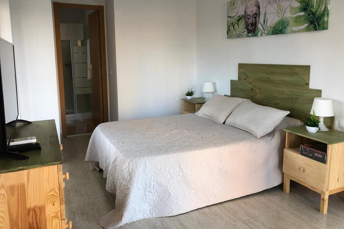 Habitación con 2 camas individuales | Cortinas blackout, insonorización, cunas y wifi gratis