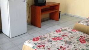 Basic Room, Multiple Beds, Non Smoking - Hotel Plaza Farallon Acapulco (Acapulco)