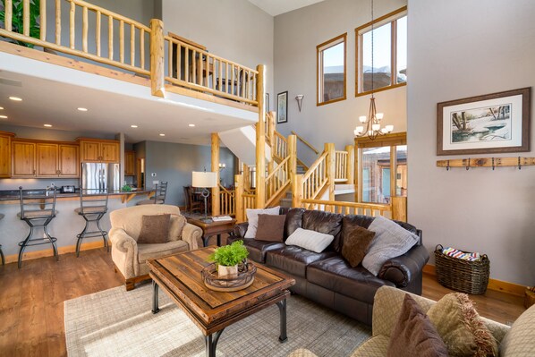 Televisión, chimenea, videojuegos y reproductor de DVD 