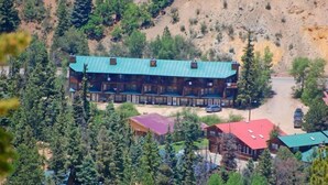 Aerial view - Riverbend_townhouse_07_deluxe (Red River)