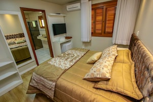 Suite Luxury, 1 letto queen, non fumatori | 1 camera, materassi a doppio strato, minibar, Wi-Fi gratuito