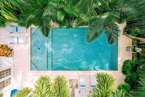 Outdoor pool, a heated pool