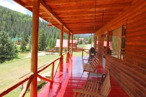 Terrace/patio - Hall`s_harem (Red River)