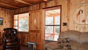 Living area - Hall`s_harem (Red River)