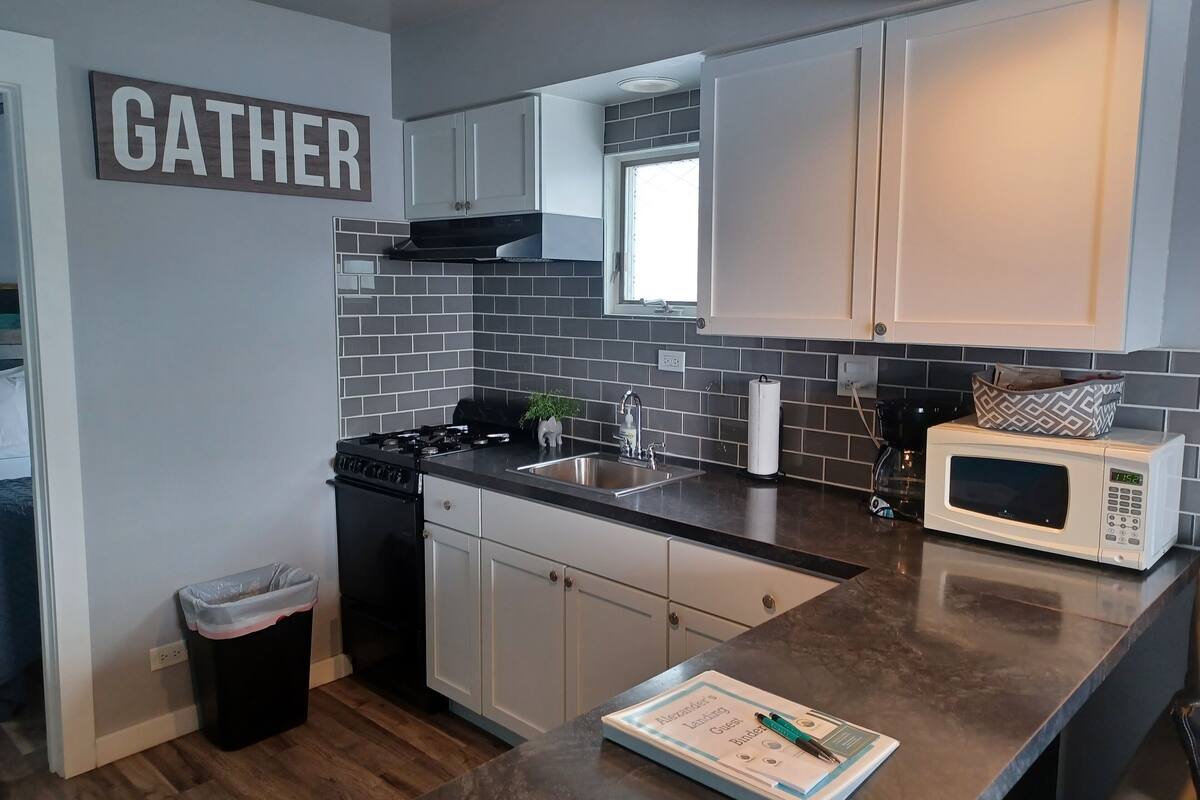 fridge, microwave, coffee/tea maker, toaster