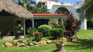 Garden - Quinta Risas Del Sol (Puerto Escondido)