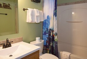 Bathroom - Claim_jumper_townhouse_19 (Red River)