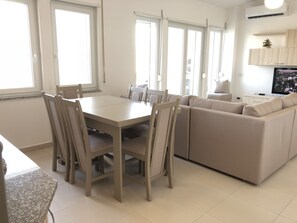 Family Apartment, Ocean View | Living area | Plasma TV - Ocean view Penthouse (Velipoje)