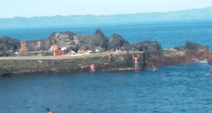 Islas Azores, Faial, Frente a la playa Casa en alquiler, primer piso