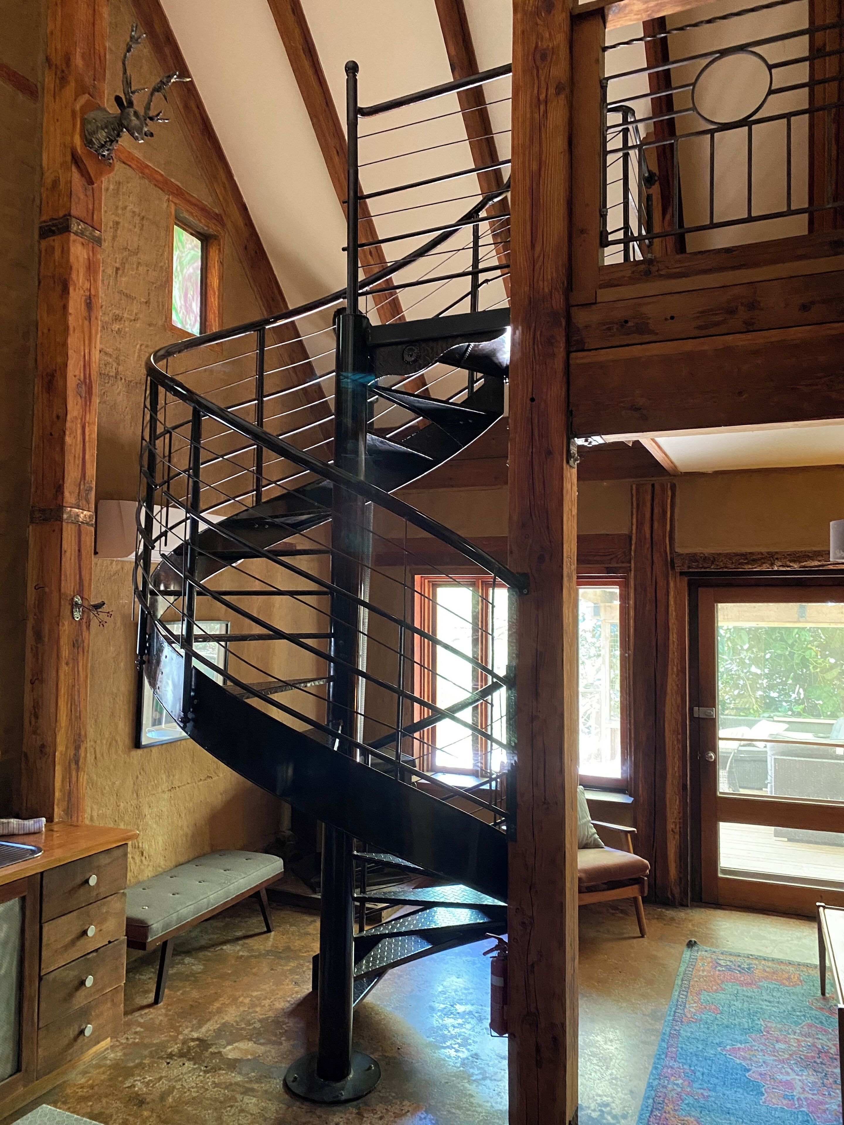 35 インチの薄型テレビ (デジタル放送視聴可)、テレビ、DVD プレーヤー