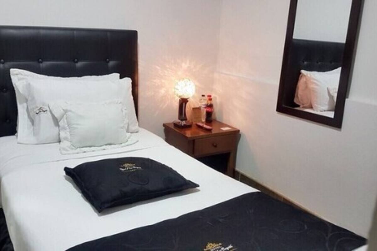 Individually furnished, desk, soundproofing, iron/ironing board