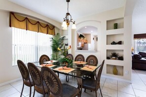 บ้านพัก, สระว่ายน้ำส่วนตัว (7 Bedrooms) | บริการอาหารในห้องพัก