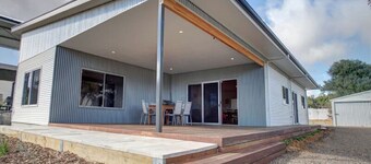 Gray on the Bay on fantastinen Esplanaden kiinteistö - tila, sijainti, mukavuus ja liinavaatteet.