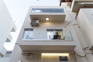 Exterior detail - Heraklion Urban Apartments - Adults Only (Heraklion)